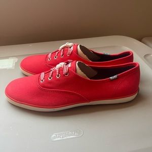 *BRAND NEW* Women’s Ked Sneakers !